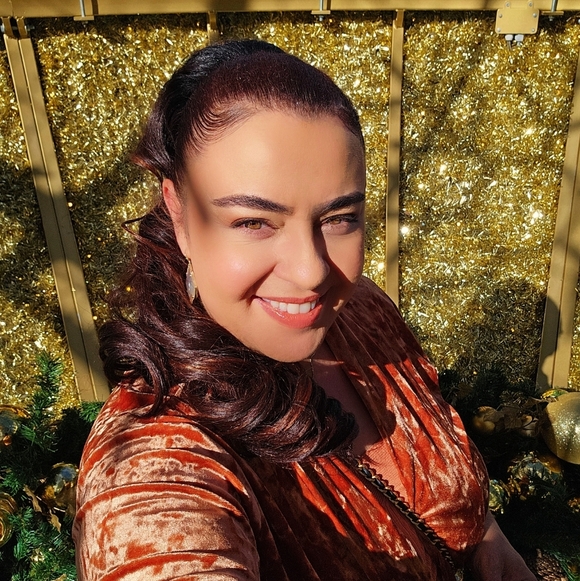 Meet your Posher, Adeaux - Picture 16 of 16